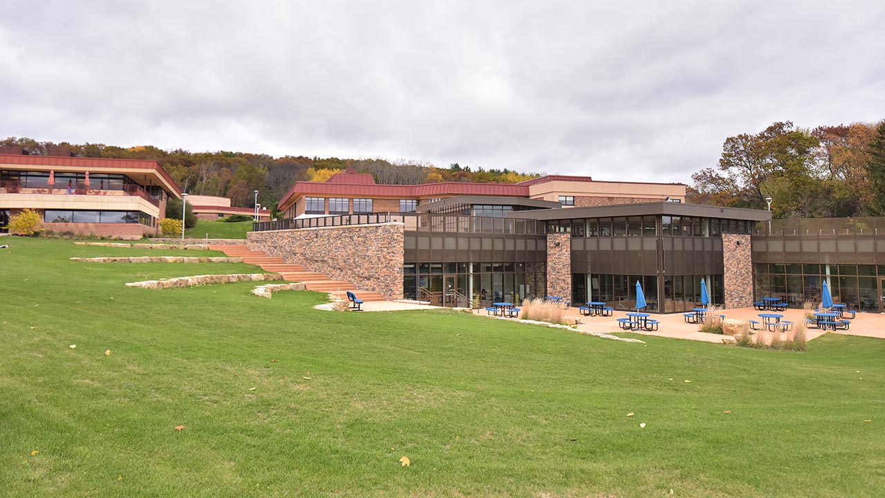 Vaping, e-cigarettes and medical ethics to be discussed on Baraboo Sauk
